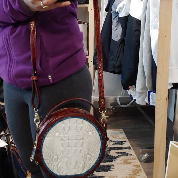 Host Pick BRAHMIN AMELIA CROC EMBOSSED CROSSBODY - Picture 10 of 17